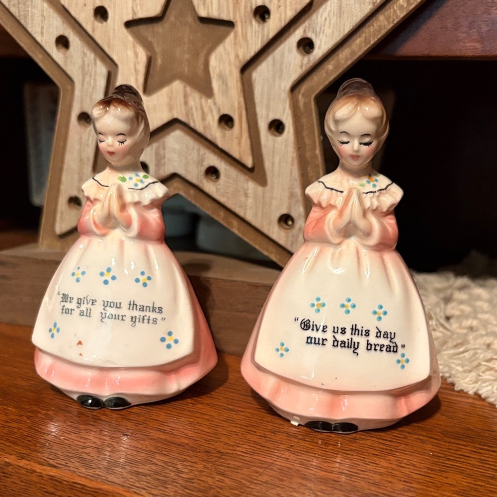 Vintage Enesco Pink and White Prayer Salt 🧂 & Pepper Shaker Set
